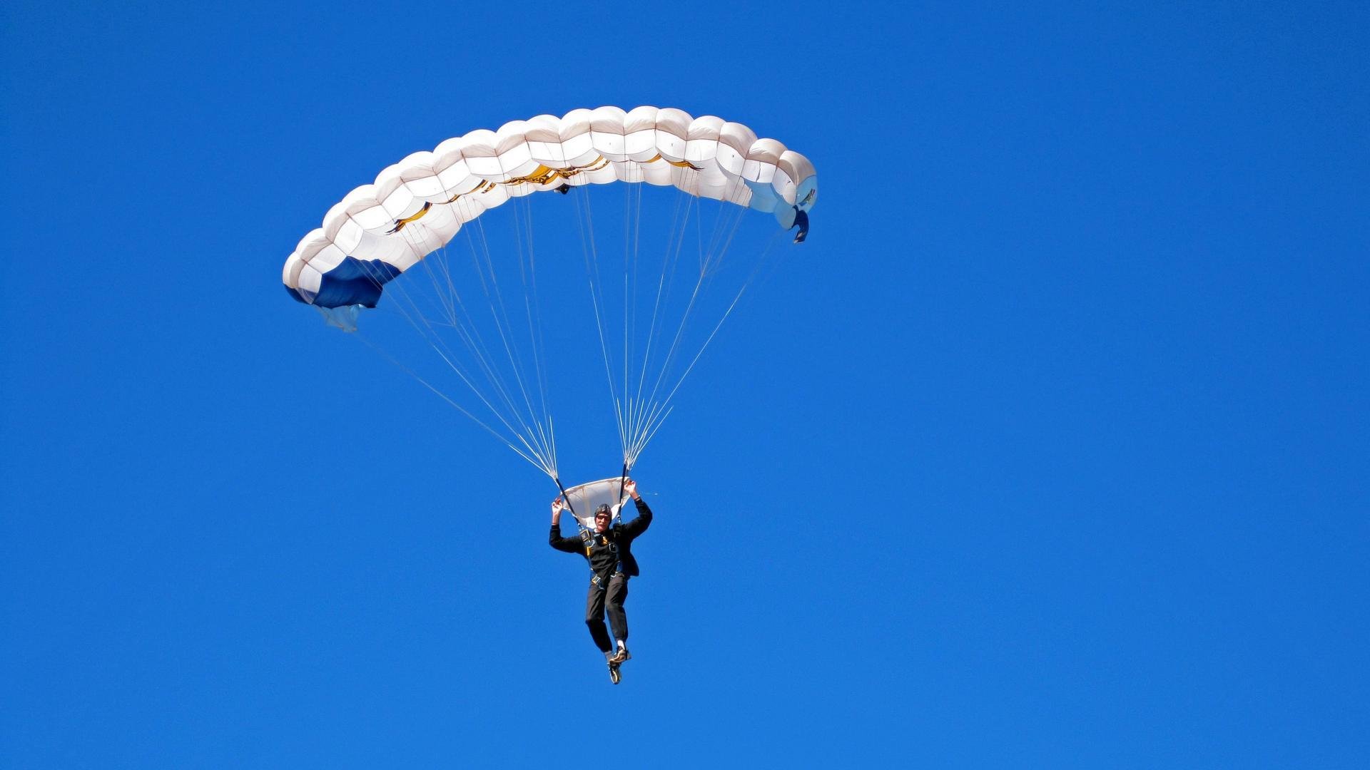 传统台球与电子台球的融合探索,台球系统